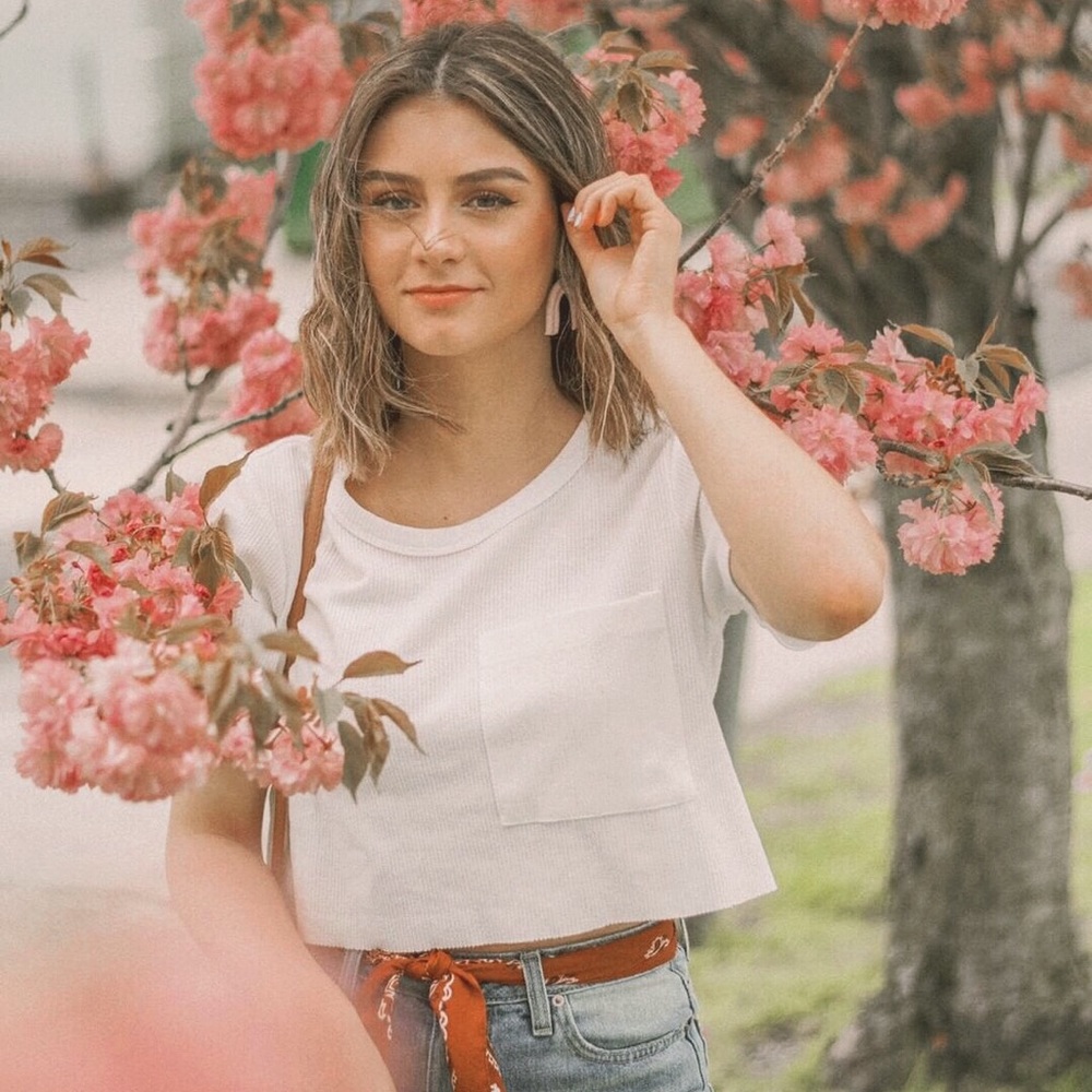White Loose Crop Top